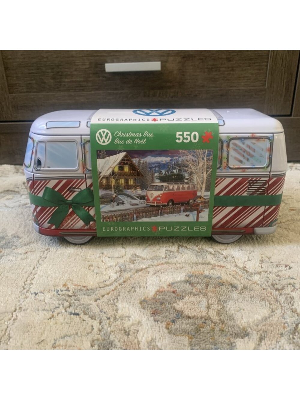 VW Volkswagen Bus Christmas 550 Piece Eurographics Puzzle Collector Tin Poster